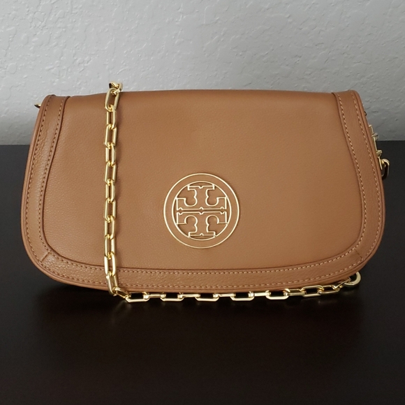 Tory Burch Handbags - Tory Burch Reva Crossbody Clutch
